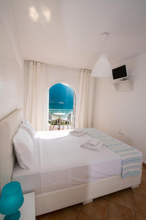 Seaview Rooms Vasiliki Rum bild