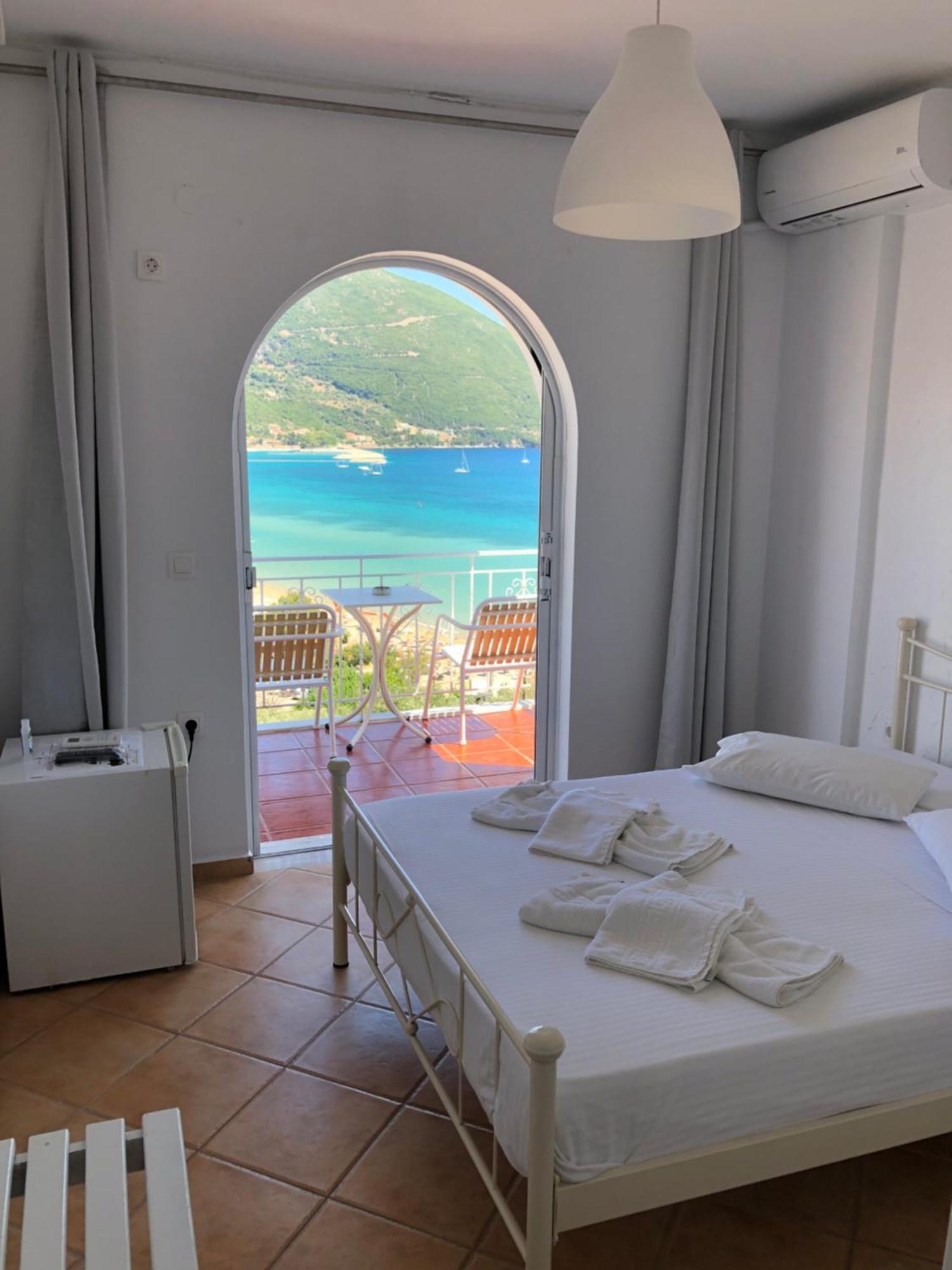 Seaview Rooms Vasiliki Rum bild
