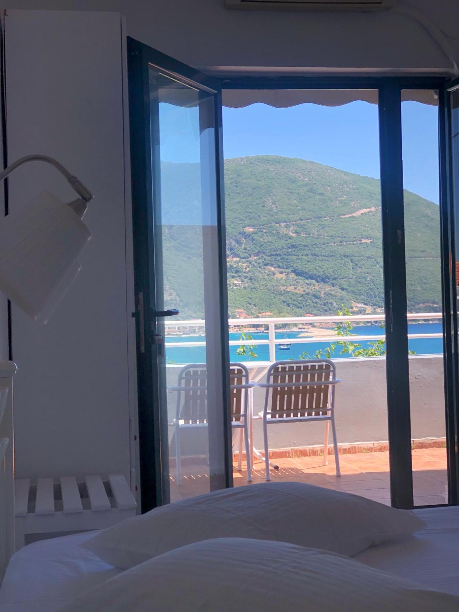 Seaview Rooms Vasiliki Rum bild
