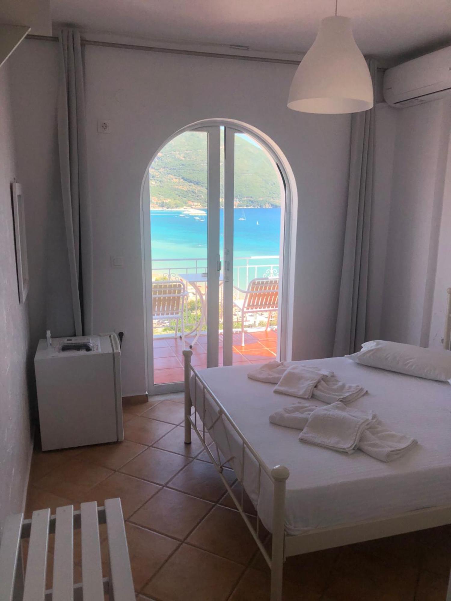 Seaview Rooms Vasiliki Rum bild